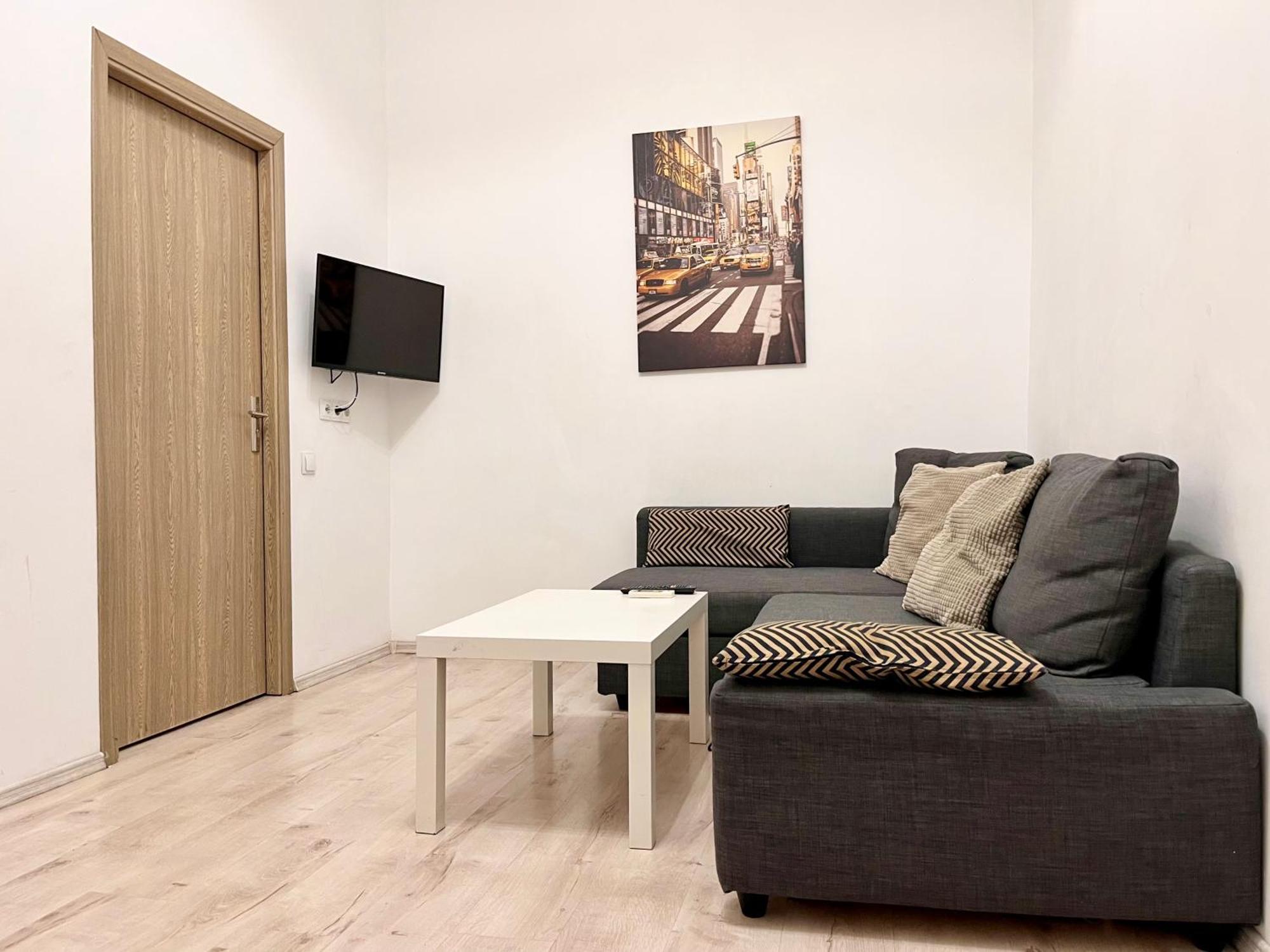 Old Town - Ultra Central Apartment بوخارست المظهر الخارجي الصورة